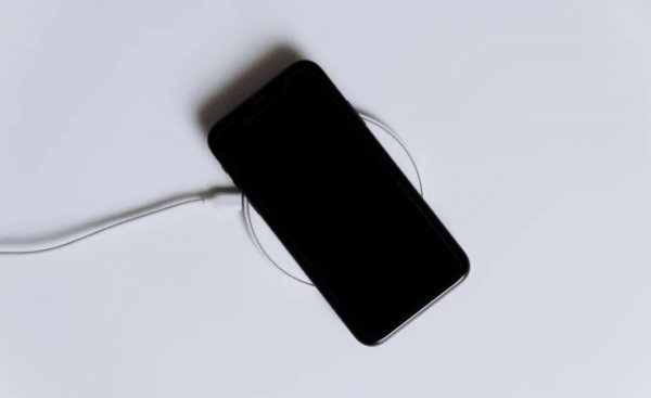 苹果13第一次充电的正确方法 iPhone延长电池寿命方法